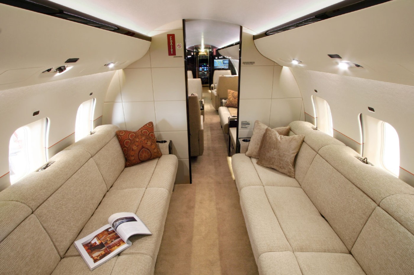 Global Express XRS S/N 9266 Private Suite