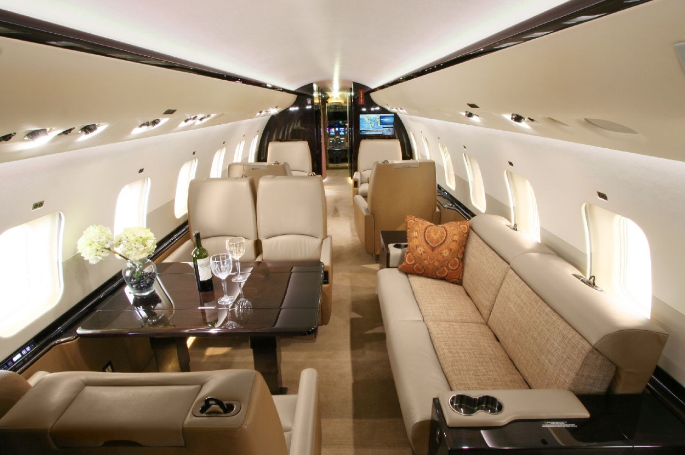 Global Express XRS S/N 9266 Conference Suite